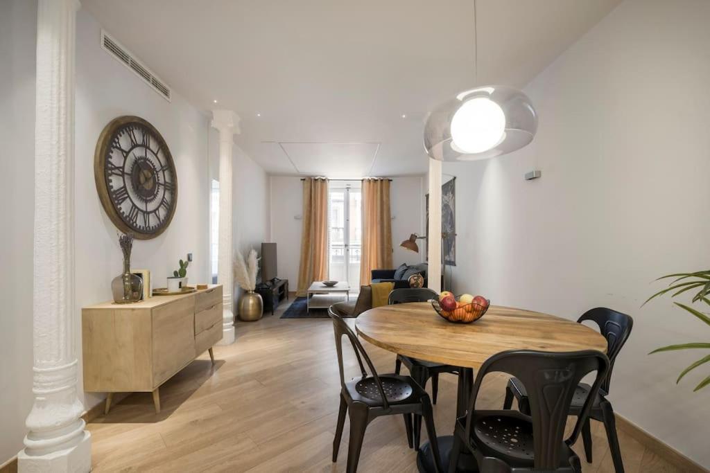 Lujoso Apartamento Cerca De Plaza Mayor Madrid Exterior photo