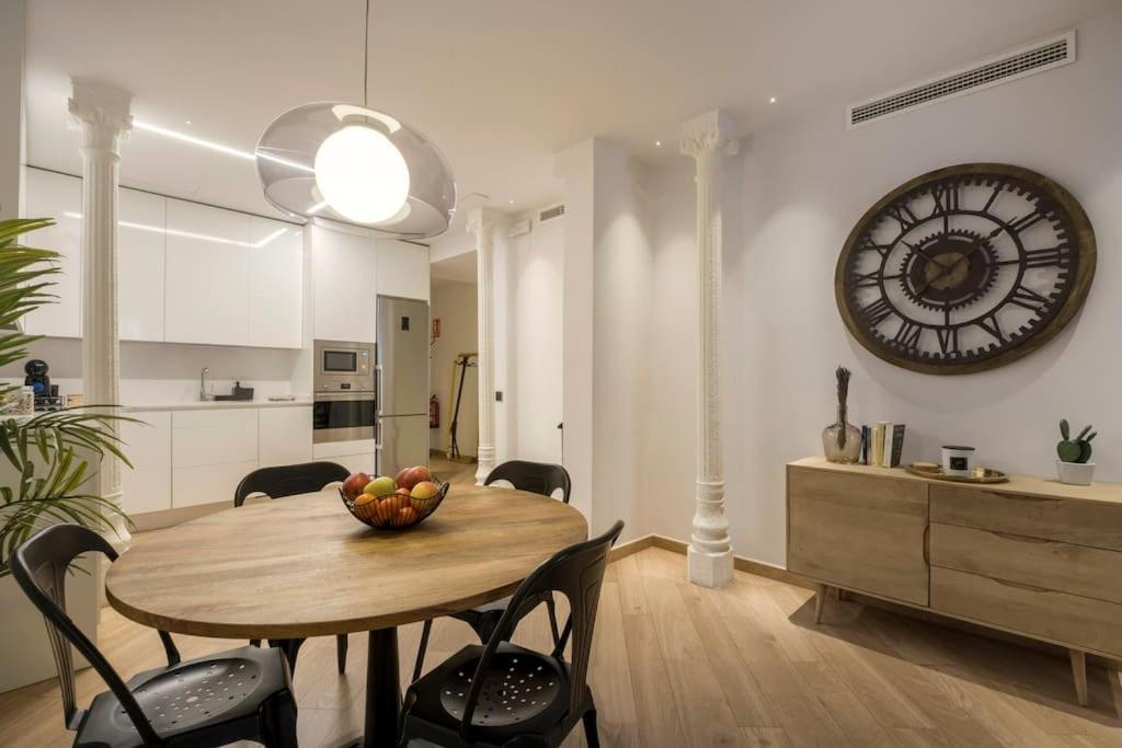 Lujoso Apartamento Cerca De Plaza Mayor Madrid Exterior photo